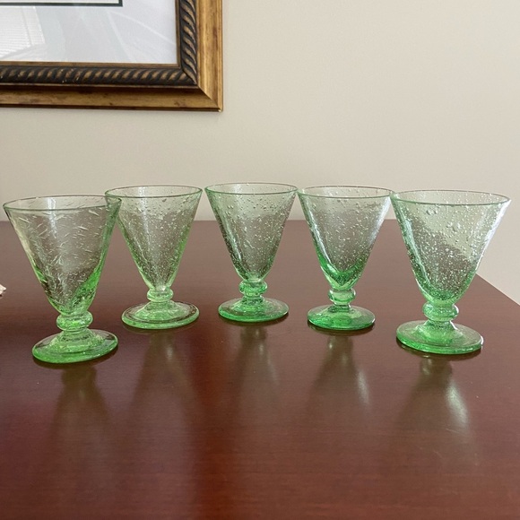 Set of 5 Small Mouth Blown Green Bubble Glasses Cordial Wine Unsigned - Picture 1 of 9
